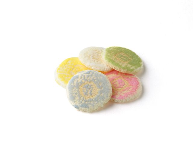 末富の定番和菓子 京ふうせん(写真）